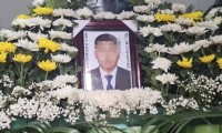 30岁男子为同村亡者抬棺时突发心梗离世 亲属：他生前是一名医生，不打算向对方索赔