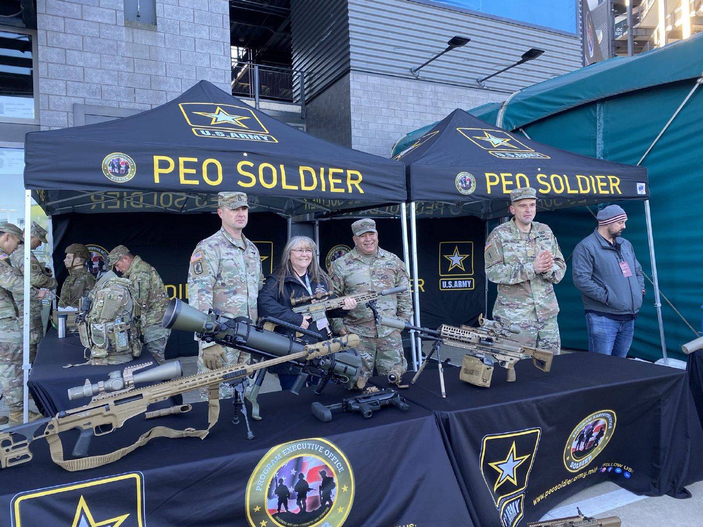 XMEX(向美而行第六届青少年美术素养大展)